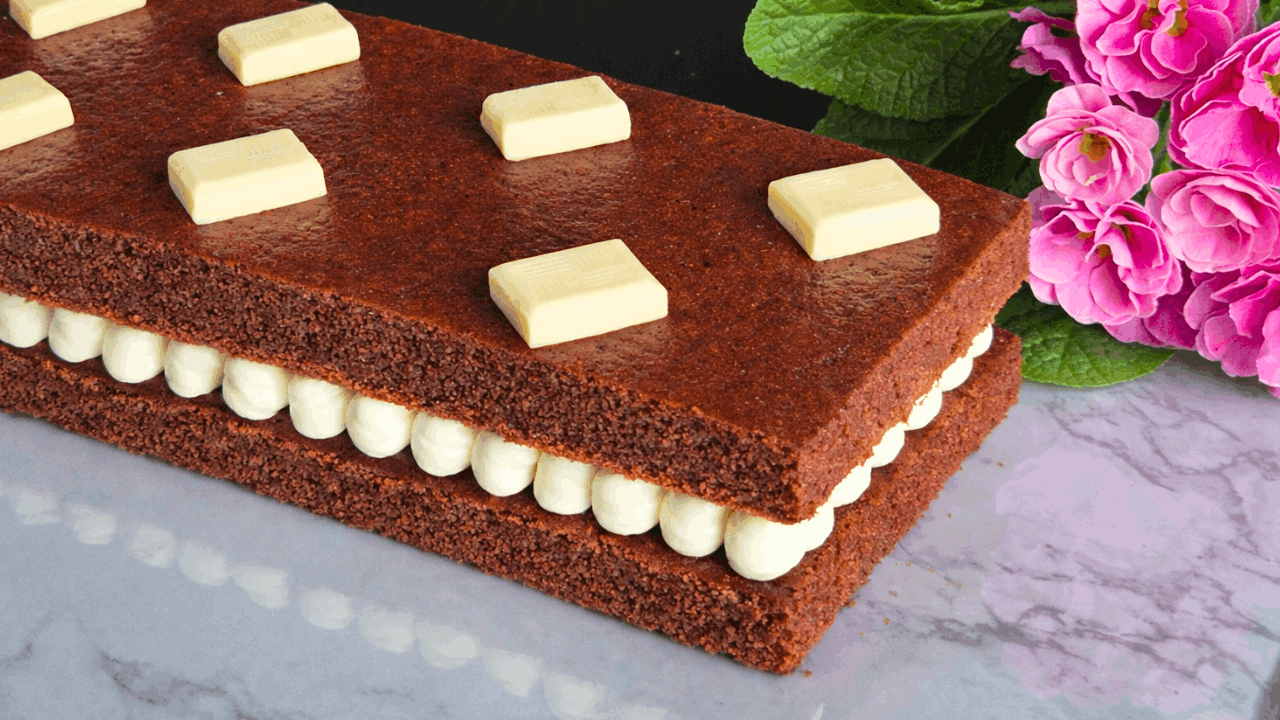Perfect Chocolate Cake with Mascarpone Cream